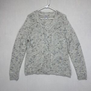 Croft & Barrow Light Gray Knit Sweater